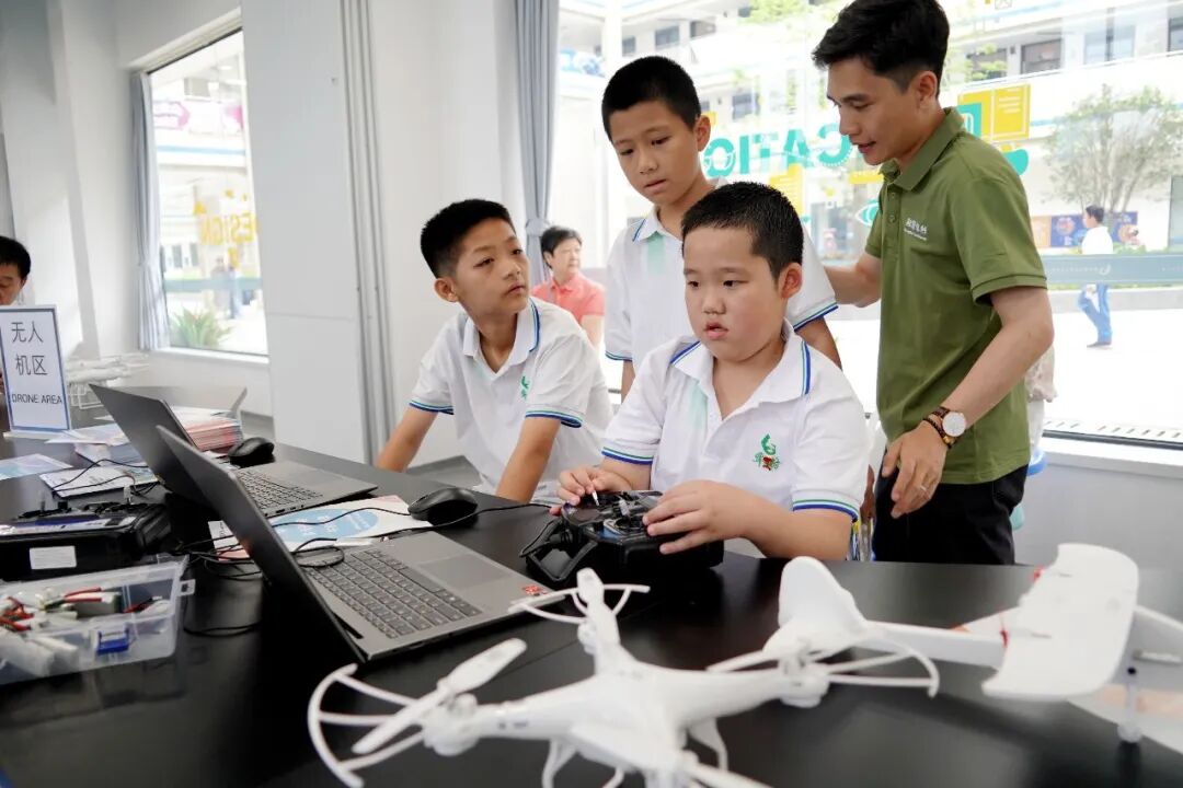 华海双语学校 华海双语学校