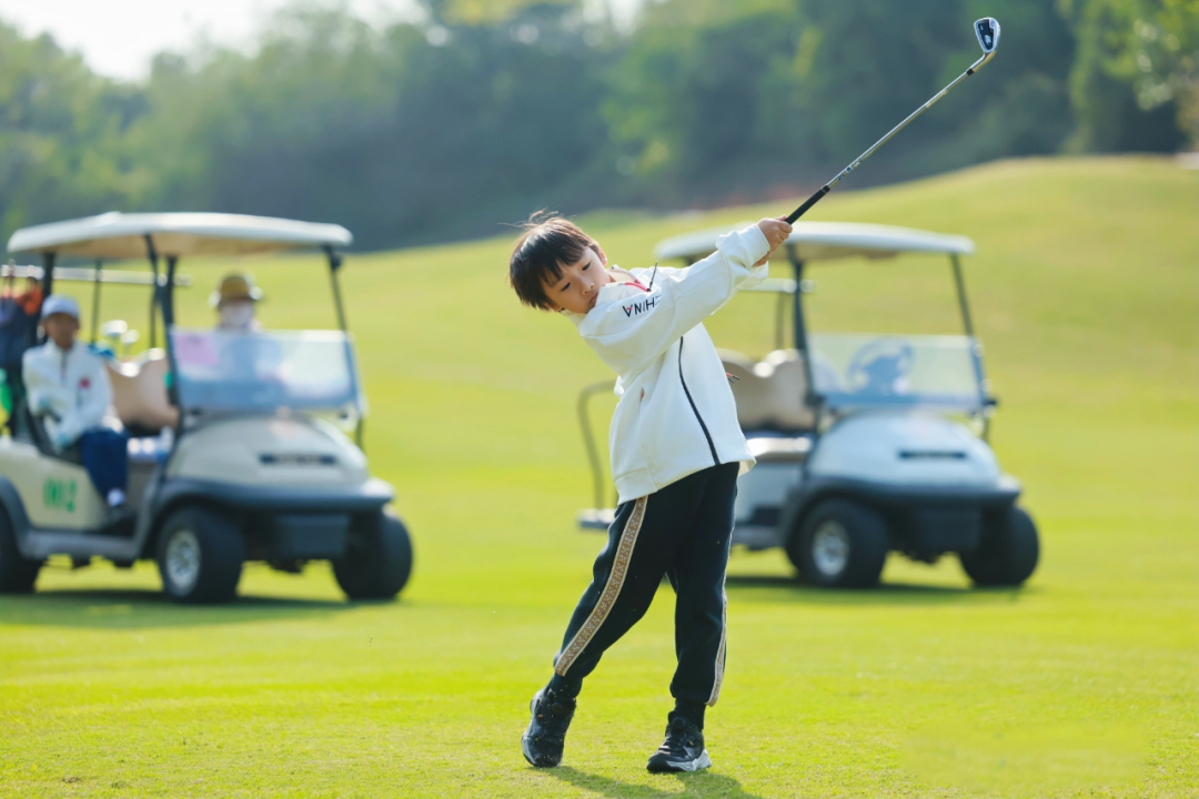 华海双语学校01.png 华海双语学校01.png